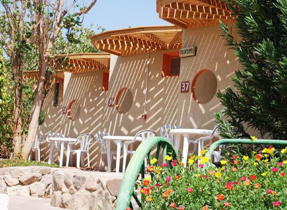 Eilot Kibbutz Country Lodging Eilat Exterior photo